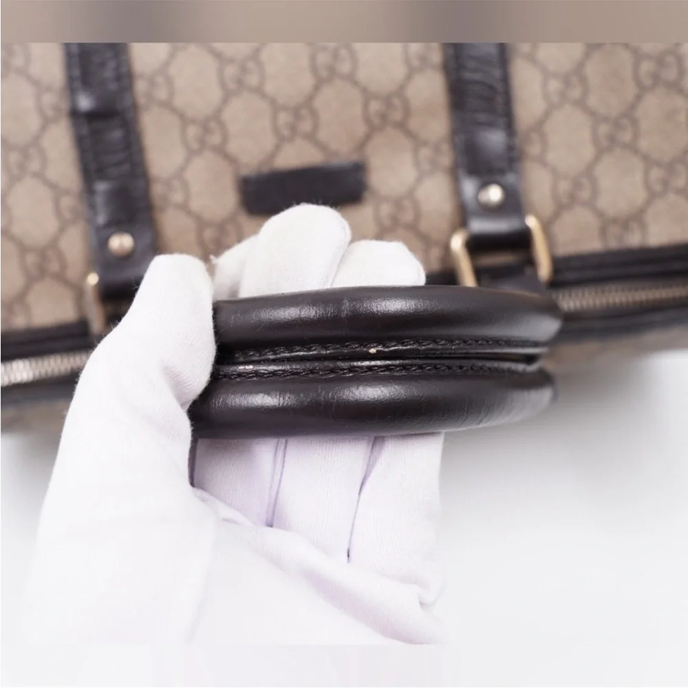 Gucci- Authentic 🍀 GG Joy Monogram Tan and Black Large Boston Bag - Picture 13 of 15